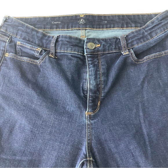 EUC, St. John’s Bay cropped Jeans, 16 - Picture 1 of 8